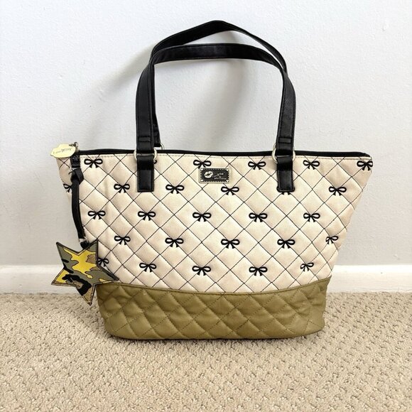 Luv Betsey by Betsey Johnson Cream and Green Bow Pattern Quilted Tote Purse - Picture 1 of 8